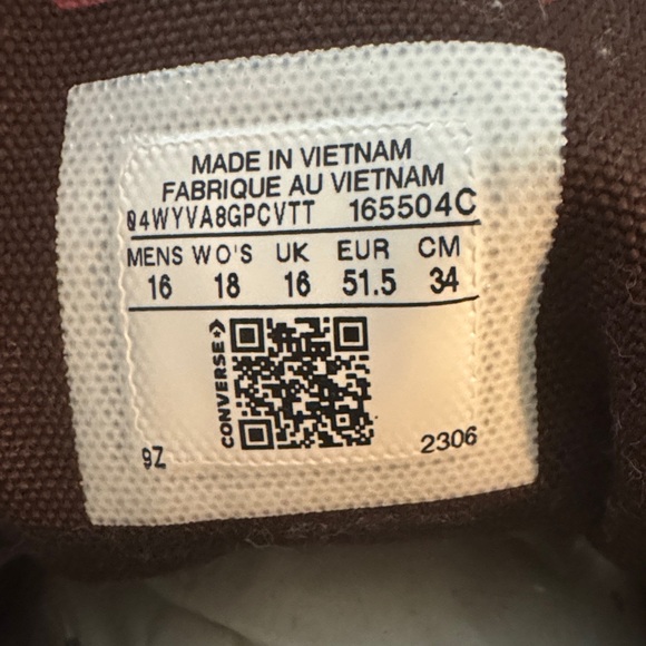 Converse Men's Green and Red High-Tops - Picture 6 of 6